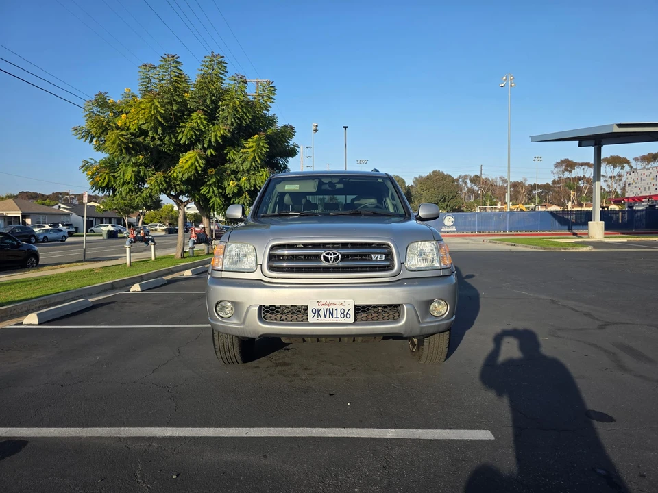 2002 Toyota Sequoia 1st Gen - Image 16 of 31