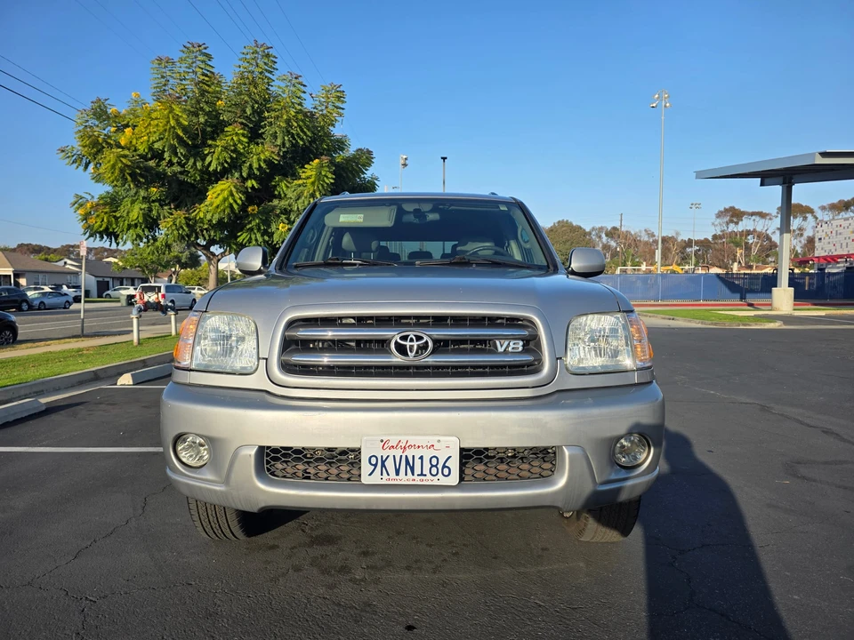 2002 Toyota Sequoia 1st Gen - Image 15 of 31
