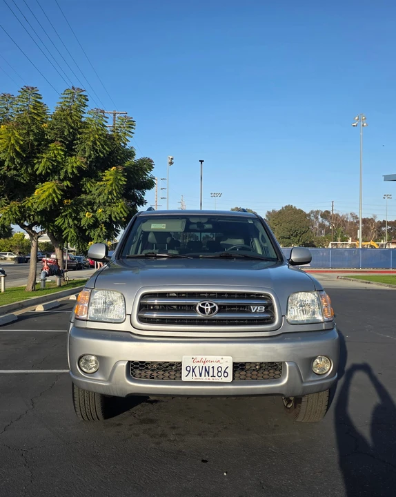 2002 Toyota Sequoia 1st Gen - Image 13 of 31