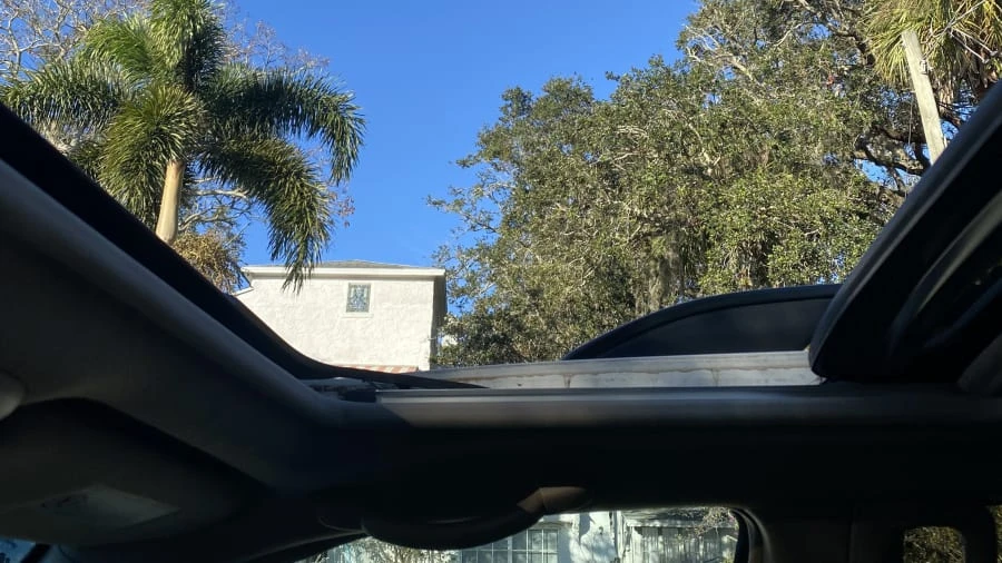 2002 Toyota Sequoia 1st Gen - Image 13 of 19