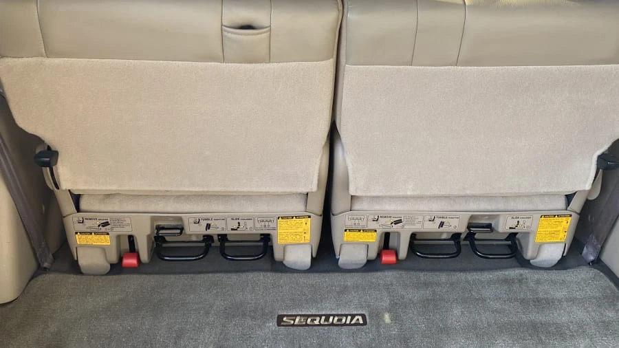 2002 Toyota Sequoia 1st Gen - Image 9 of 19