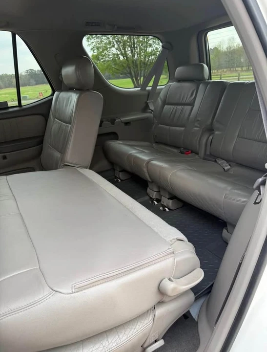 2002 Toyota Sequoia 1st Gen - Image 4 of 7