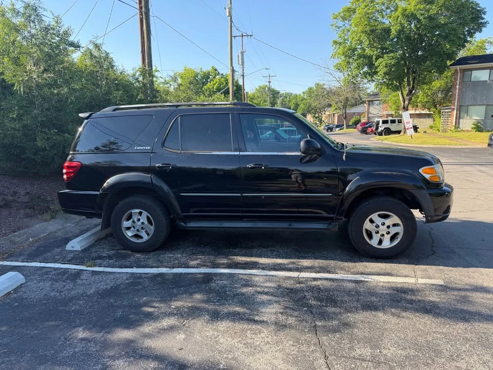 2002 Toyota Sequoia 1st Gen - Image 4 of 9