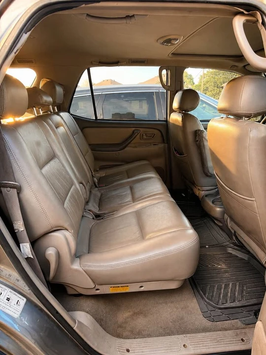 2002 Toyota Sequoia 1st Gen - Image 5 of 7