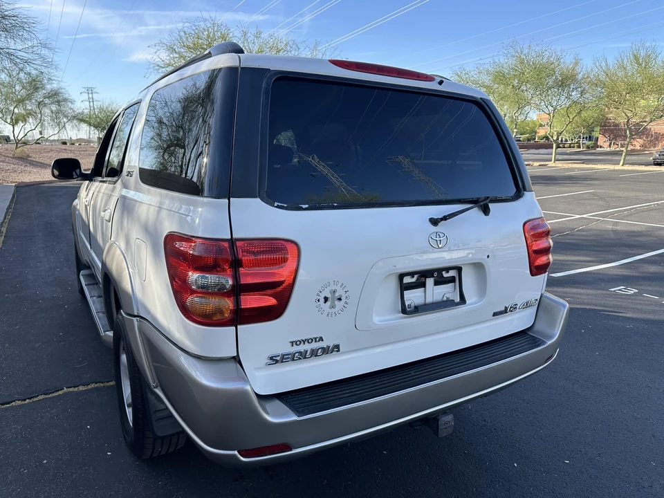 2002 Toyota Sequoia 1st Gen - Image 7 of 31