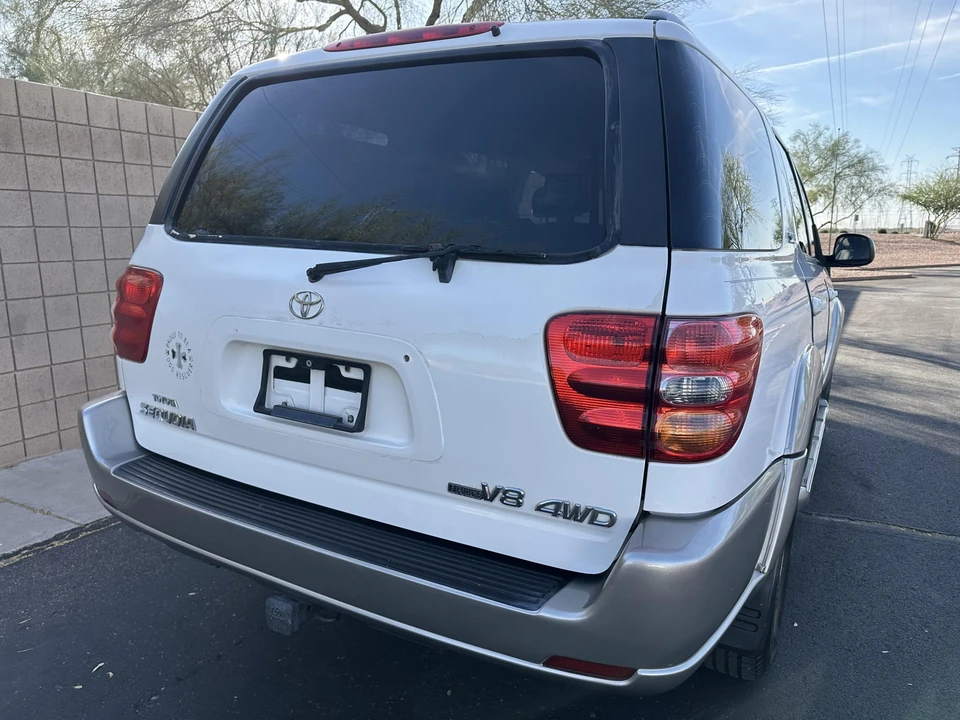 2002 Toyota Sequoia 1st Gen - Image 5 of 31