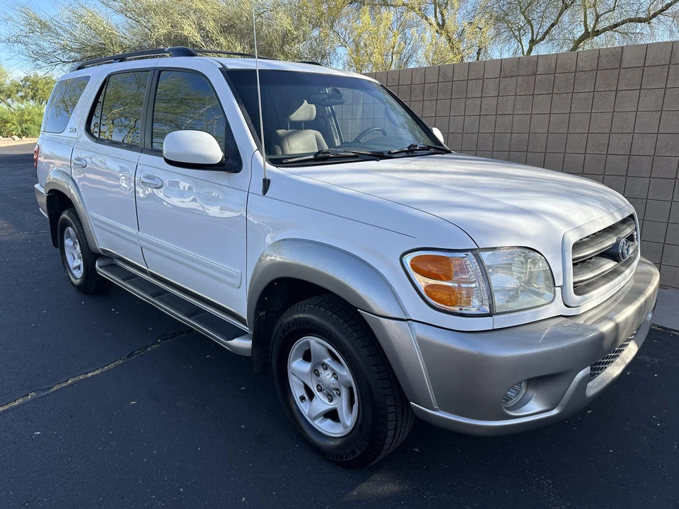 2002 Toyota Sequoia 1st Gen - Image 2 of 31