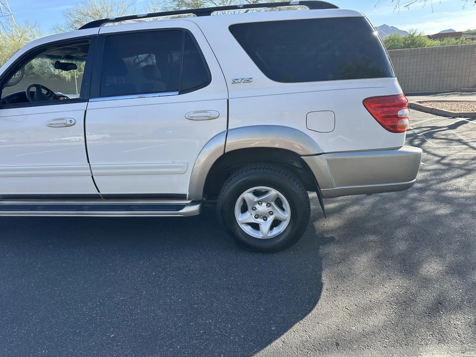 2002 Toyota Sequoia 1st Gen - Image 28 of 31