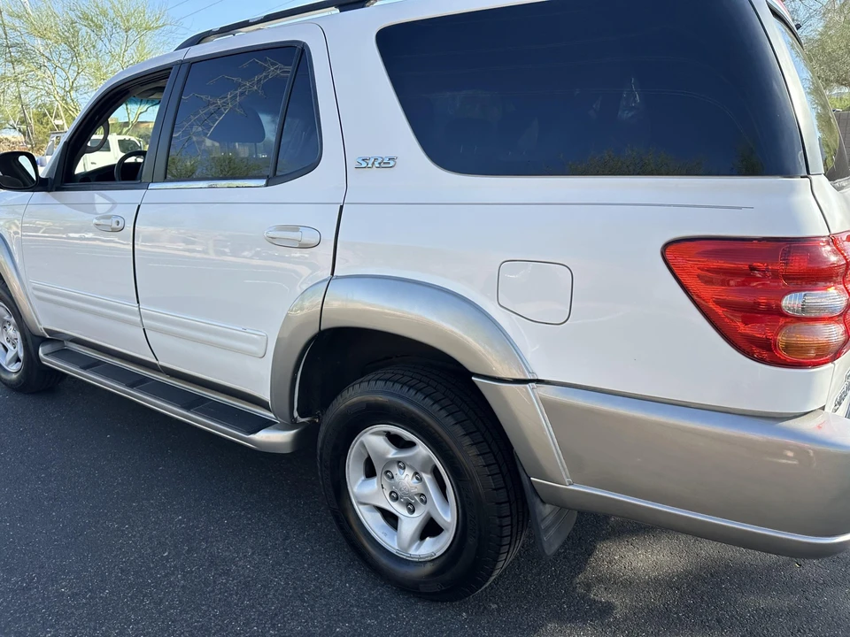 2002 Toyota Sequoia 1st Gen - Image 25 of 31