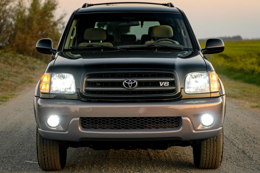 2002 Toyota Sequoia 1st Gen - Image 2 of 31