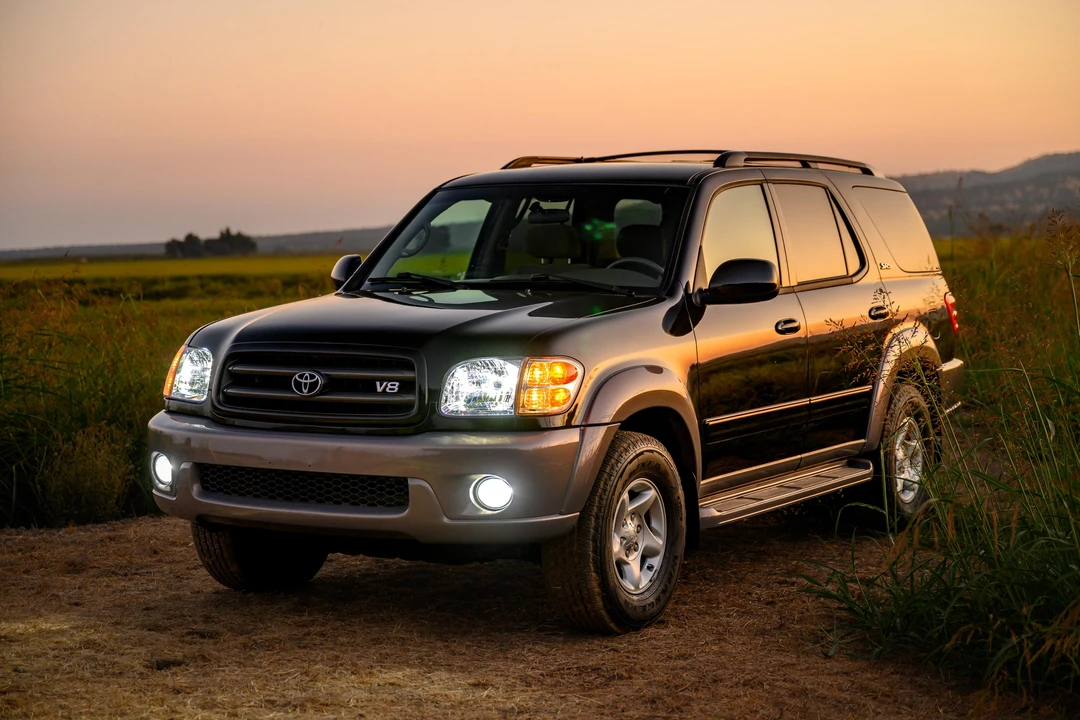 2002 Toyota Sequoia 1st Gen - Image 14 of 31