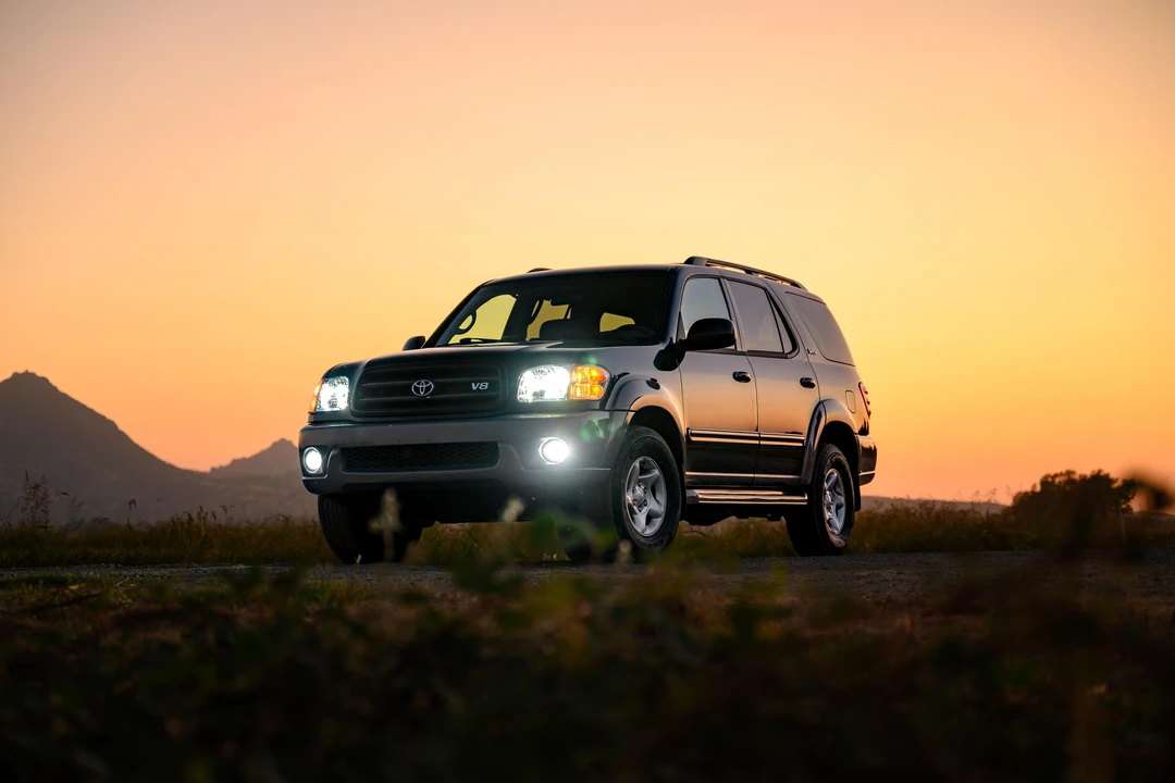 2002 Toyota Sequoia 1st Gen - Image 15 of 31
