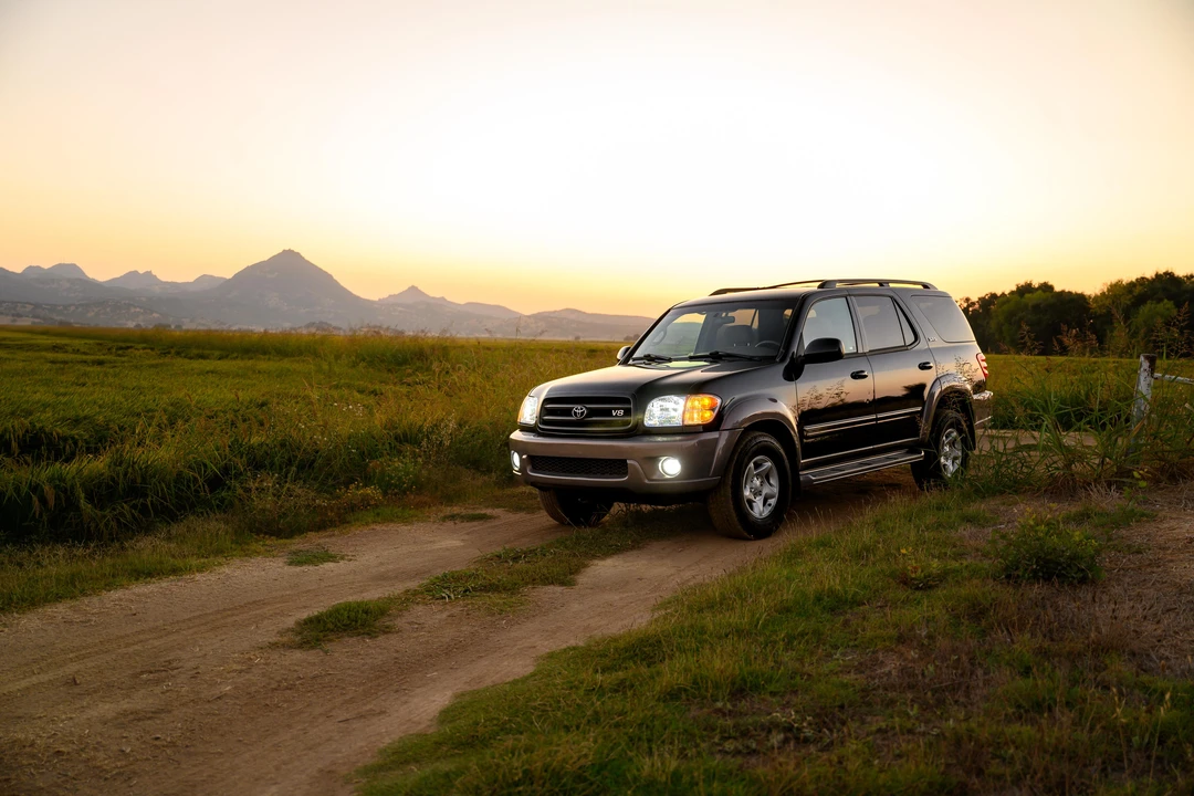 2002 Toyota Sequoia 1st Gen - Image 19 of 31