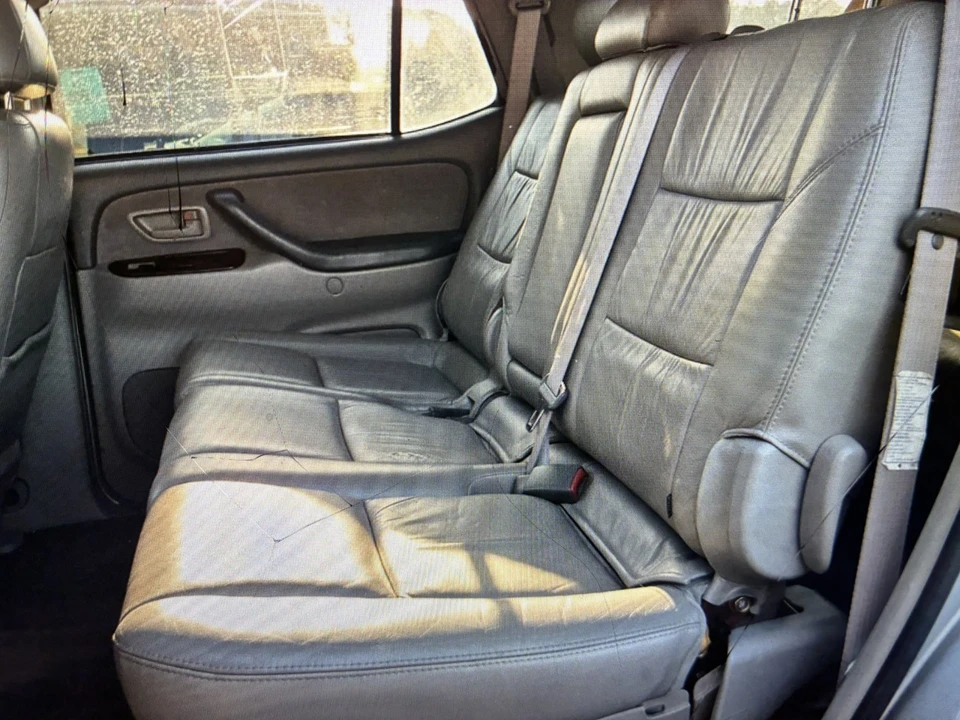 2002 Toyota Sequoia 1st Gen - Image 4 of 5