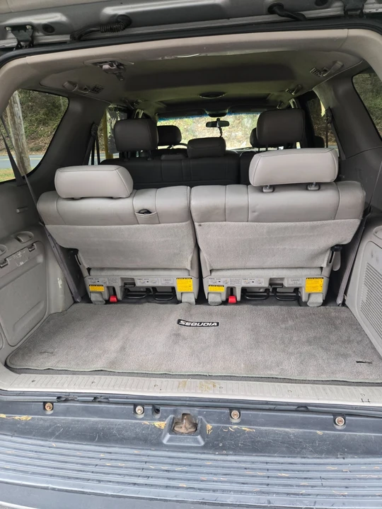 2002 Toyota Sequoia 1st Gen - Image 9 of 9