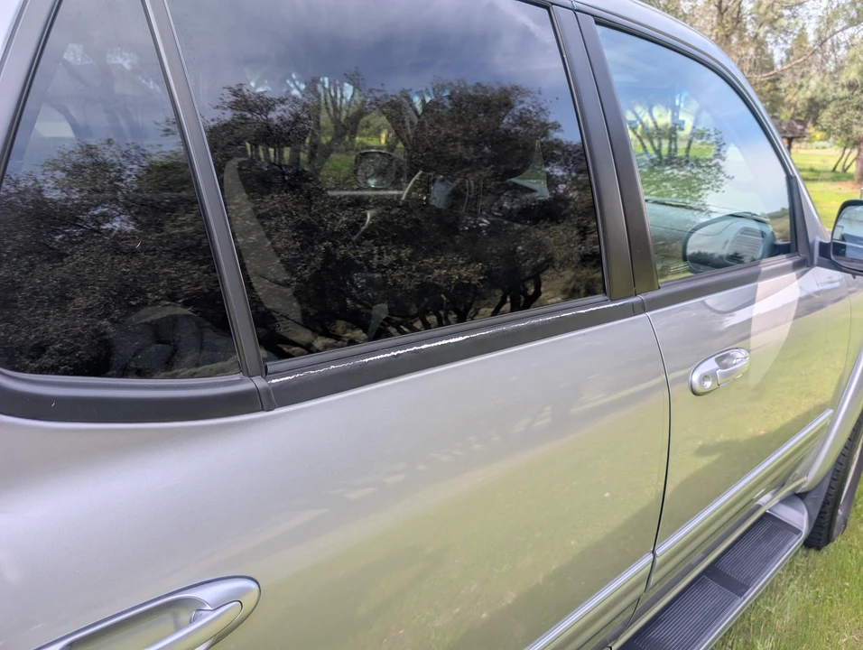 2002 Toyota Sequoia 1st Gen - Image 21 of 31