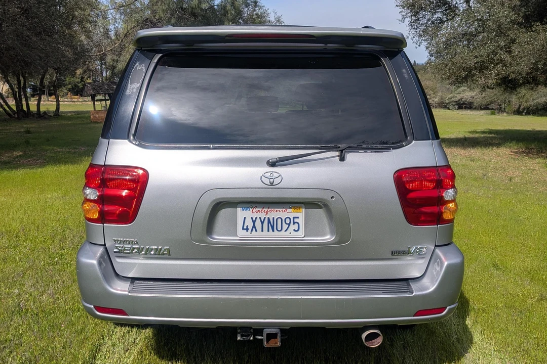 2002 Toyota Sequoia 1st Gen - Image 5 of 31