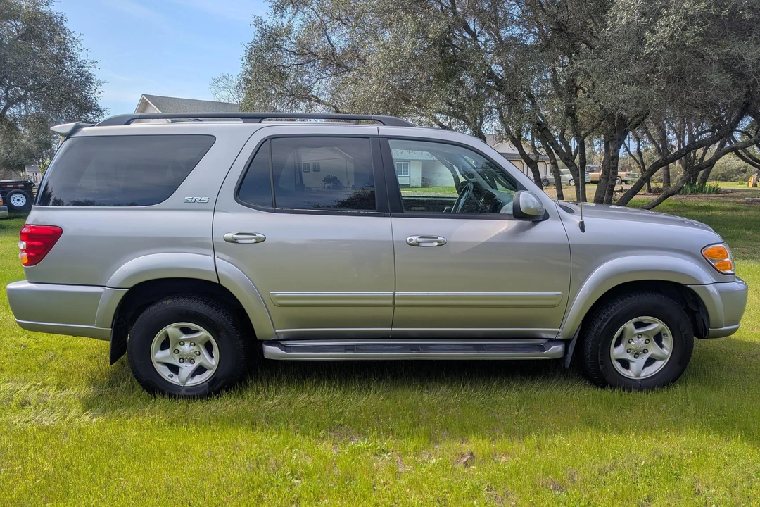 2002 Toyota Sequoia 1st Gen - Image 3 of 31
