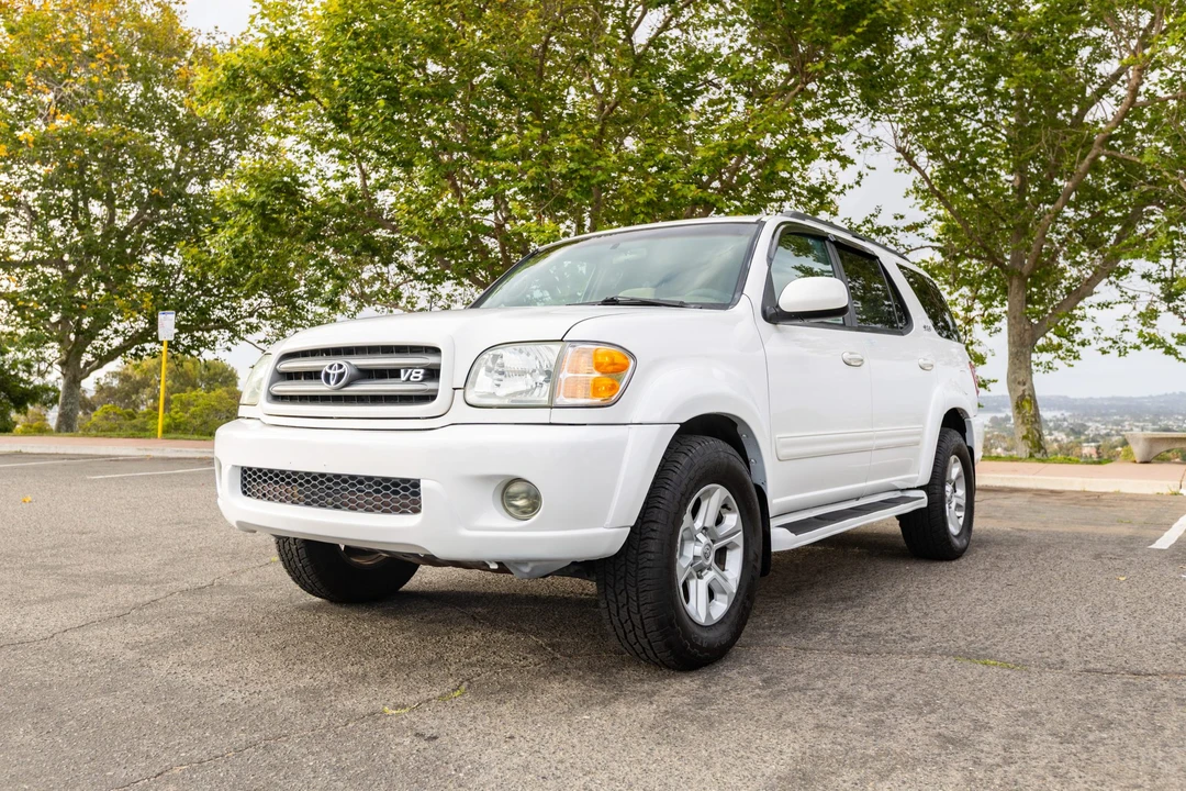 2002 Toyota Sequoia 1st Gen - Image 2 of 31