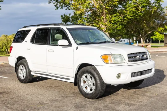 2002 Toyota Sequoia SR5
