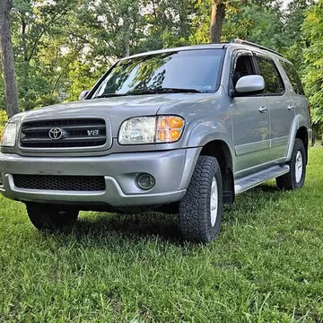 2002 Toyota Sequoia SR5