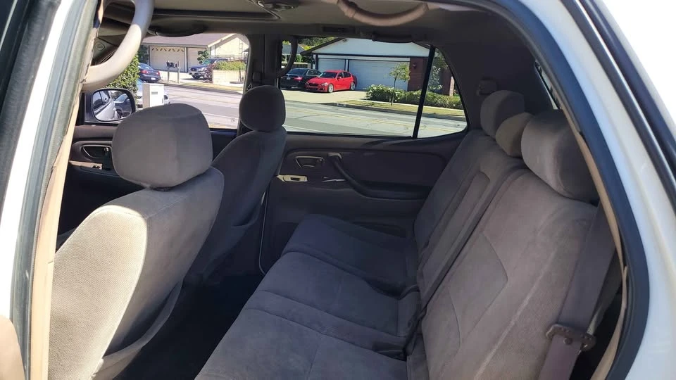 2002 Toyota Sequoia 1st Gen - Image 6 of 9