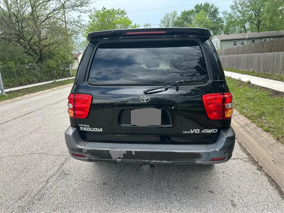 2002 Toyota Sequoia 1st Gen - Image 8 of 16