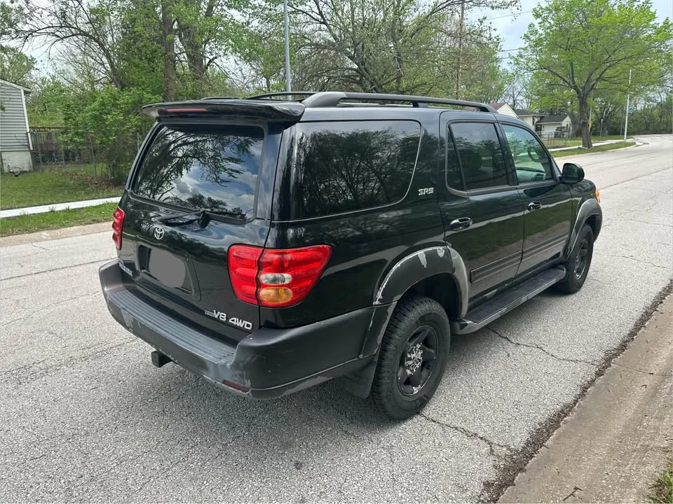 2002 Toyota Sequoia 1st Gen - Image 6 of 16