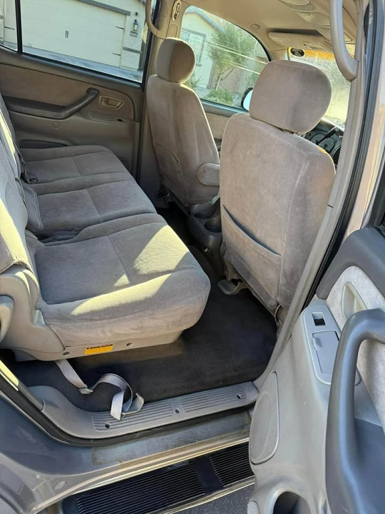 2002 Toyota Sequoia 1st Gen - Image 17 of 20