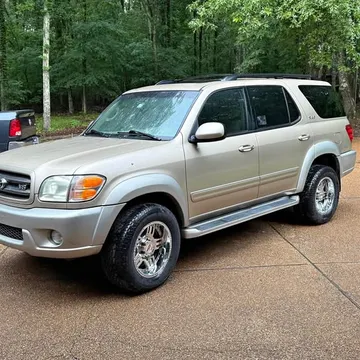 2002 Toyota Sequoia SR5 Sport Utility 4D