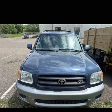 2002 Toyota Sequoia SR5 Sport Utility 4D
