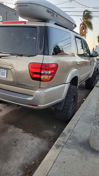 2002 Toyota Sequoia 1st Gen - Image 4 of 14