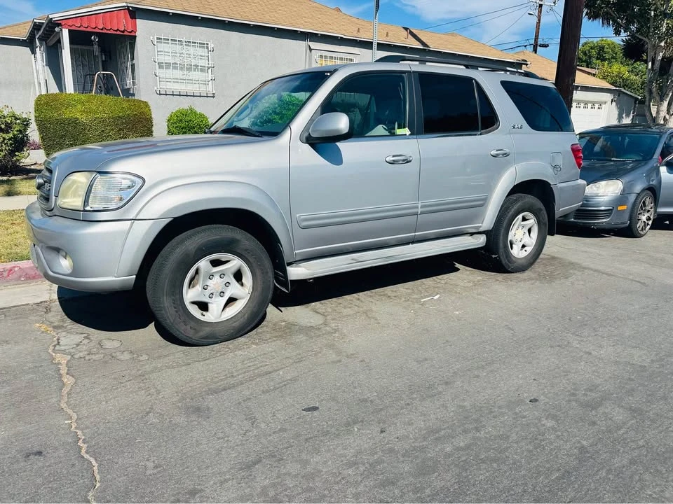 2002 Toyota Sequoia 1st Gen - Image 4 of 6