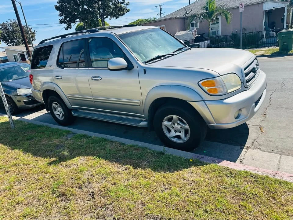 2002 Toyota Sequoia 1st Gen - Image 5 of 6