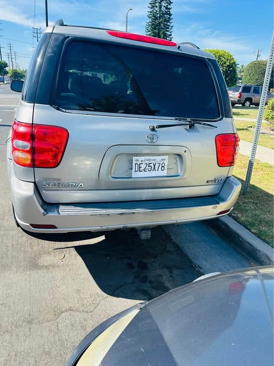 2002 Toyota Sequoia 1st Gen - Image 6 of 6