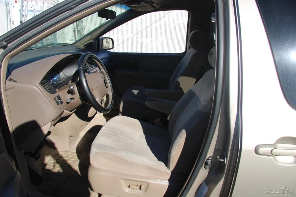 2002 Toyota Sienna 1st Gen - Image 11 of 21
