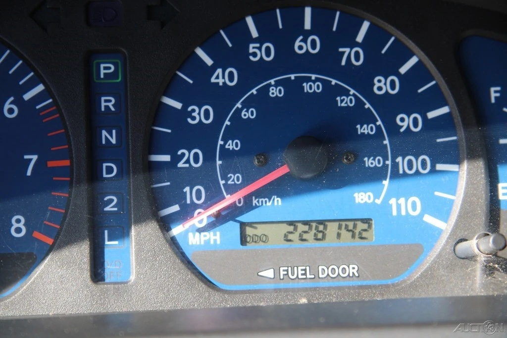 2002 Toyota Sienna 1st Gen - Image 14 of 21