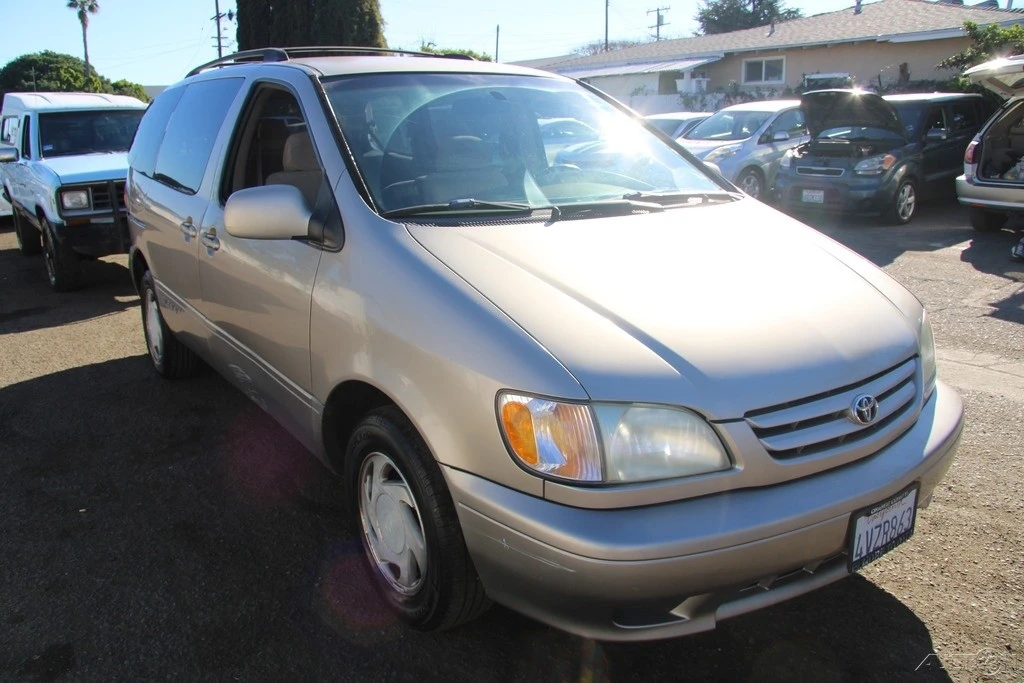 2002 Toyota Sienna 1st Gen - Image 7 of 21