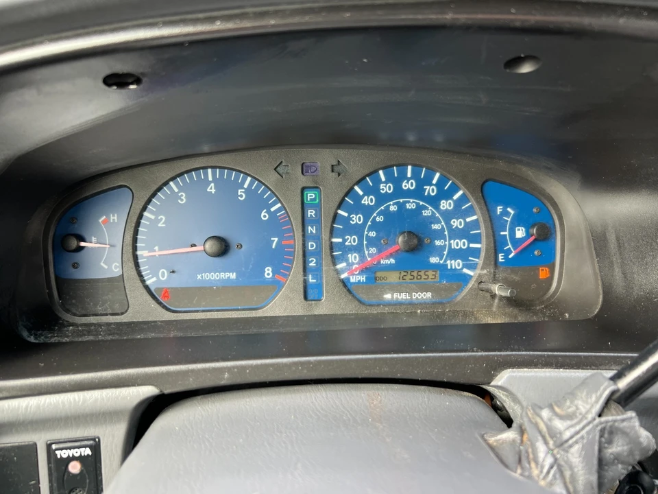 2002 Toyota Sienna 1st Gen - Image 18 of 21