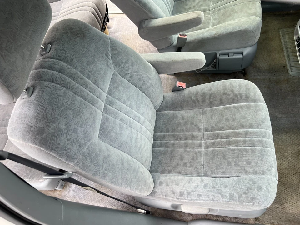 2002 Toyota Sienna 1st Gen - Image 16 of 21