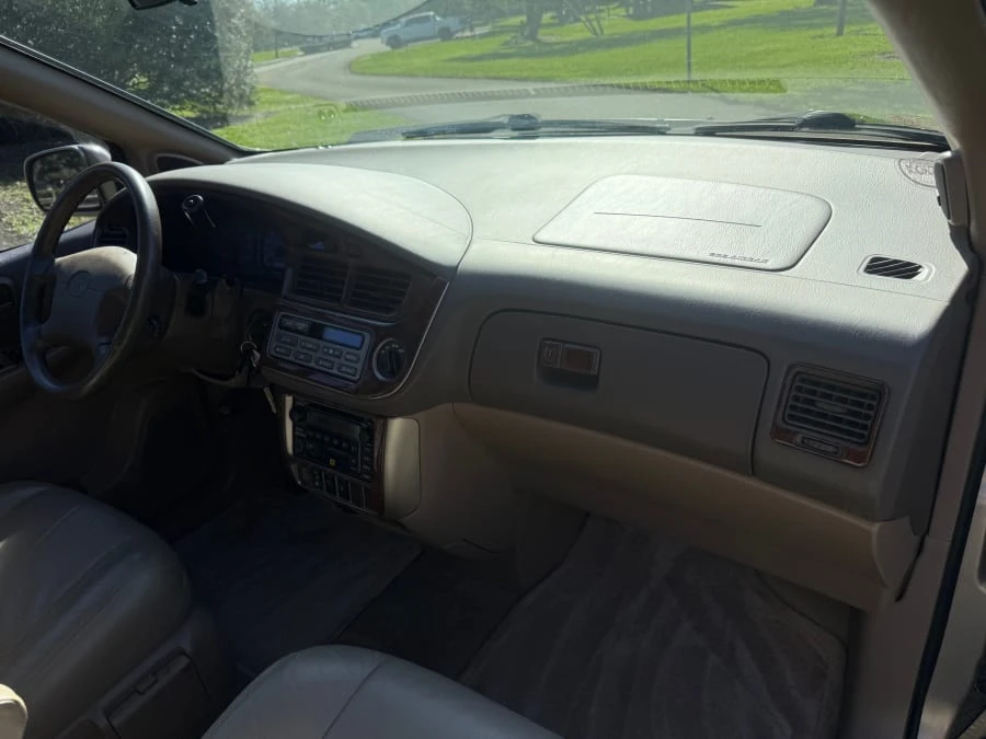 2002 Toyota Sienna 1st Gen - Image 8 of 16