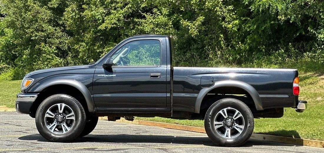 2002 Toyota Tacoma 1st Gen - Image 5 of 18
