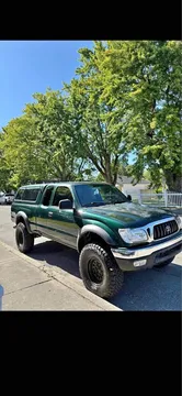 2002 Toyota Tacoma Access Cab TRD Off-Road Pickup 4D 6 ft