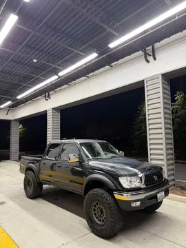 2002 Toyota Tacoma Double Cab TRD Off-Road Pickup 4D 5 ft