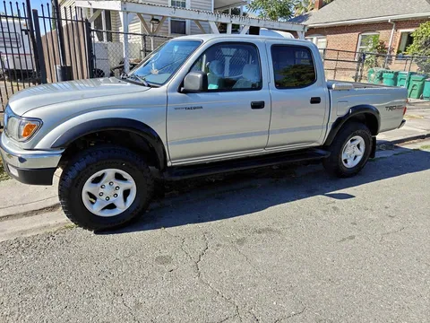 2002 Toyota Tacoma TRD Off-Road Pickup 4D 5 ft