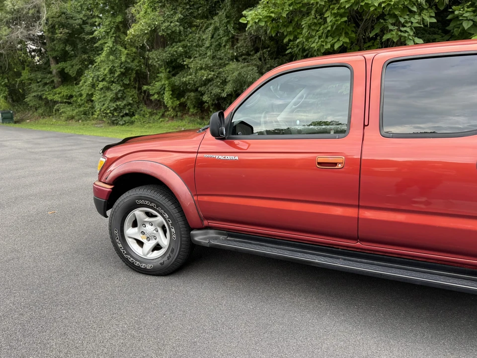 2002 Toyota Tacoma 1st Gen - Image 23 of 31