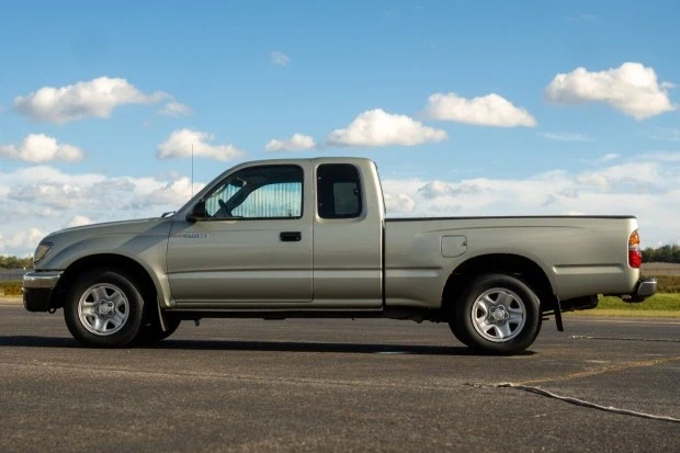 2002 Toyota Tacoma 1st Gen - Image 3 of 8