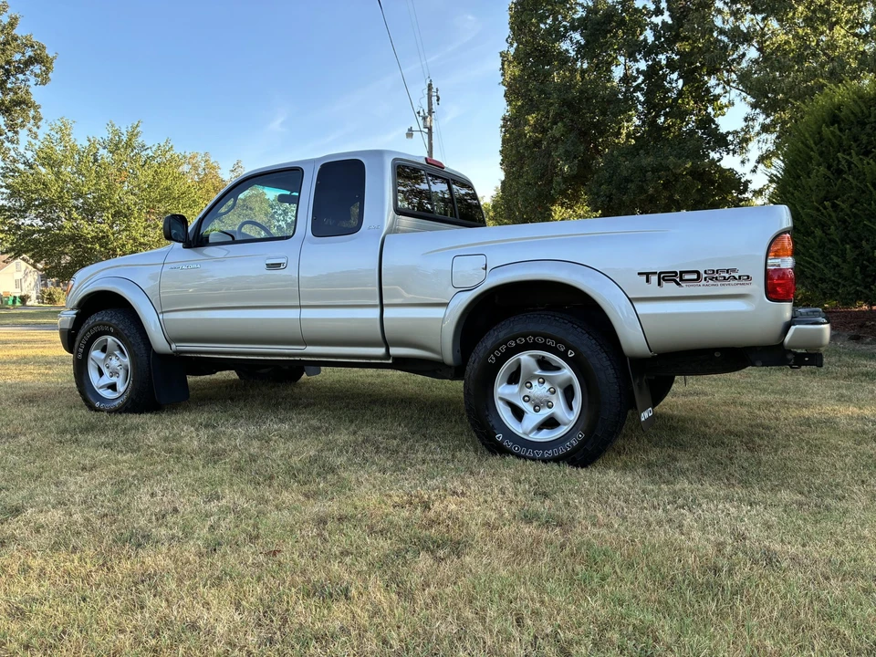 2002 Toyota Tacoma 1st Gen - Image 5 of 31