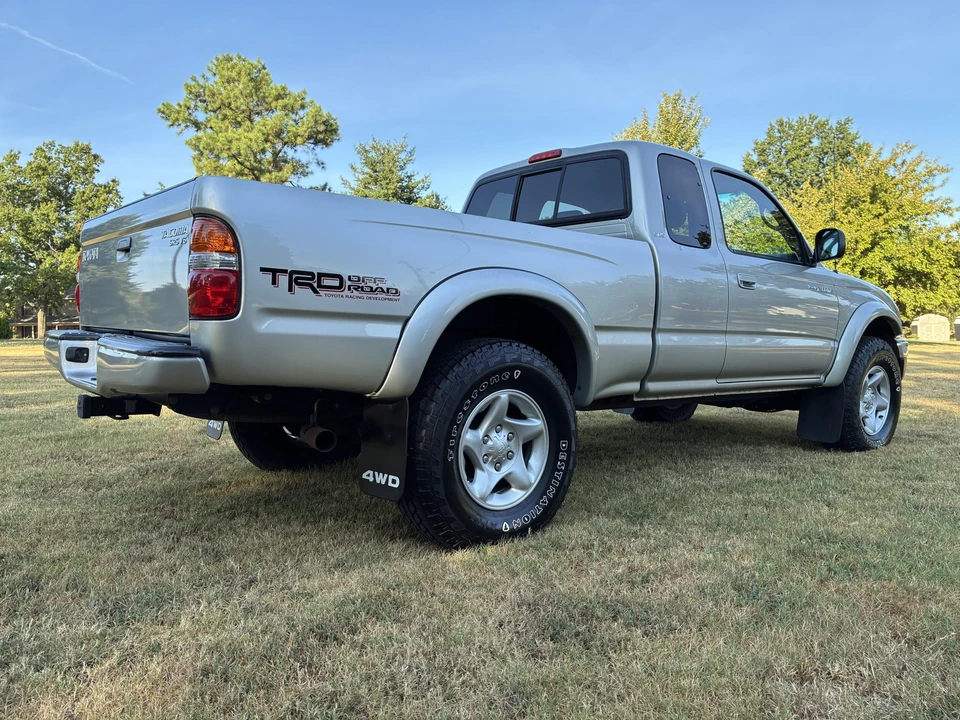 2002 Toyota Tacoma 1st Gen - Image 13 of 31