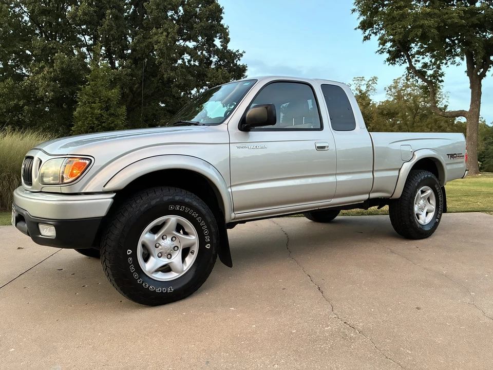 2002 Toyota Tacoma 1st Gen - Image 2 of 31